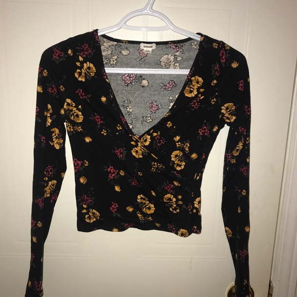 Garage Wrap Top - Picture 2 of 3